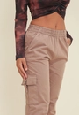 Calça Sarja Jogger Bolso Cargo Com Fivela