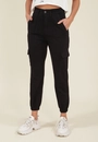 Calça Jogger Em Sarja Com Bolso Cargo