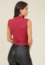 Blusa Malha Sem Manga Gola Alta Franzido Lateral