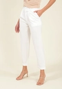 Calça Cenoura Alfaiataria Em Viscose Twill Com Pregas