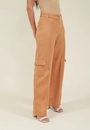 Calça Alfaiataria Bolso Cargo