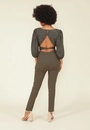 Calça Crepe Cós Transpassado Botão Metal