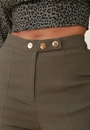 Calça Crepe Cós Transpassado Botão Metal
