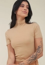 Blusa Canelada Manga Curta Gola Alta