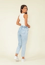Calça Jeans Mom Elástico Cós Lateral