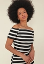 Blusa Cropped Ribana Listrado Ombro A Ombro