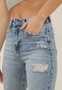 Calça Jeans Reta Cintura Alta Com Rasgo E Puído