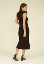Vestido Midi Malha Canelada Gola Alta Sem Manga