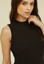 Vestido Midi Malha Canelada Gola Alta Sem Manga