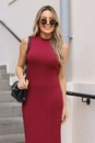 Vestido Midi Malha Canelada Gola Alta Sem Manga