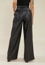 Calça Wide Leg Com Bolso Faca Em Couro Sintético
