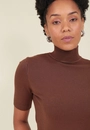 Blusa Tricô Manga Curta Gola Alta
