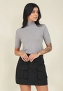 Blusa Tricô Manga Curta Gola Alta
