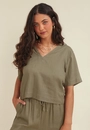 Blusa Manga Curta Decote V Em Linho