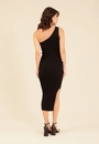 Vestido Midi Em Tricô Ombro Só