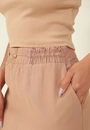 Saia Midi Em Alfaiataria Viscose Twill Com Fenda E Bolsos Laterais
