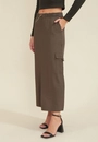Saia Midi Em Alfaiataria Viscose Twill Com Fenda E Bolsos Laterais