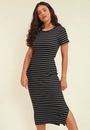 Vestido Midi Em Ribana Listrada Com Manga Curta