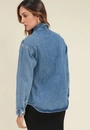 Camisa Jeans Com Bolsos E Barra Arredondada