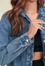 Camisa Jeans Com Bolsos E Barra Arredondada