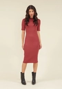Vestido Midi Canelado Manga Curta Gola Alta