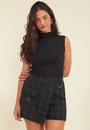 Short Saia Crepe Xadrez  Com Lapela Lateral