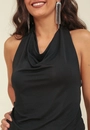 Blusa Sem Manga Em Lurex Com Gola Degagê