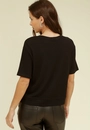 Blusa Malha Texturizada Manga Curta Abertura Lateral