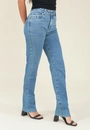 Calça Jeans Reta Com Lycra