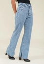 Calça Jeans Reta Com Strass