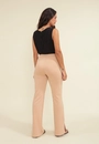 Calça Flare Em Ponto Roma Com Nervura Frente