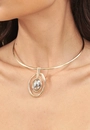 Colar Chocker Com Pingente Metal