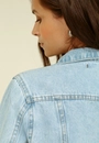 Jaqueta Cropped Jeans Com Aplicação Strass
