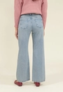 Calça Jeans Reta Bolso