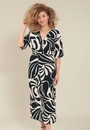 Vestido Midi Em Malha Manga 3/4 Busto Torcido Flor Bicolor