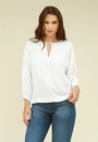 Blusa Em Viscolinho Com Abertura Decote Manga 7/8