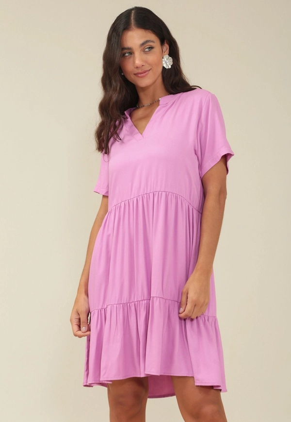 Vestido Curto Em Viscose Twill Com Gola Padre E Recortes