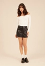 Shorts Saia Em Pu Com Bolsos