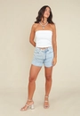 Shorts Jeans Curto Com Aplicação De Strass