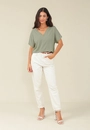 Blusa Em Viscolinho Decote V E Manga Ampla