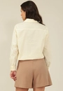 Camisa Em Tricoline Com Bolsos Barra Arredondada