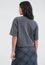 T-Shirt Em Meia Malha Estonada Com Coração Babado