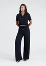 Calça Wide Leg Em Malha Texturizada Cós Com Elástico
