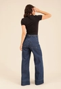 Calça Jeans Reta Com Barra Larga E Cinto