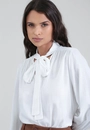 Blusa Manga Longa Com Gola Laço Em Viscose Slub