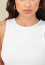 Blusa Com Gola Halter Em Ribana Canelada