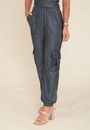 Calça Em Malha Lurex Com Bolso Cargo
