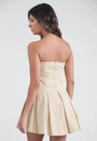 Vestido Curto Decote Reto Com Pregas