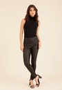 Calça Skinny Com Ziper Lateral Em Tecido Resinado