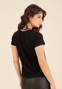 Blusa Em Malha Manga Curta Gola Retilínea